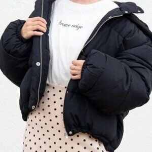 PUFFER JACKET WITH HOOD